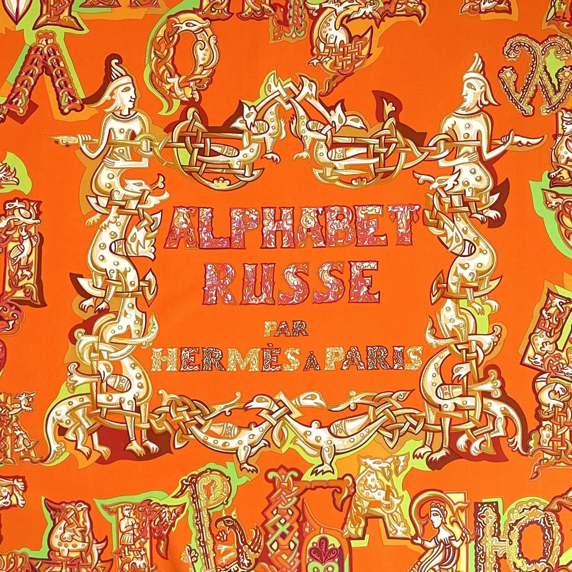 Carré Hermès Alphabet Russe d'Evgenia Miroshnichenko, 90 cm soie, vue d'ensemble alternative carré vintage rare