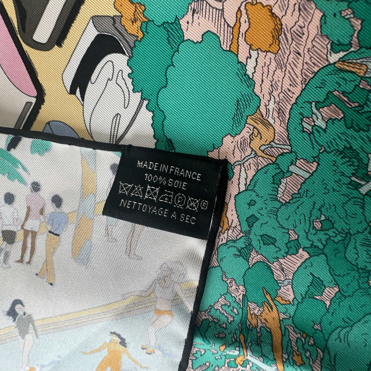Carré Hermès On the Beach Ugo Bienvenu 90 cm soie, étiquette de composition 100 % soie