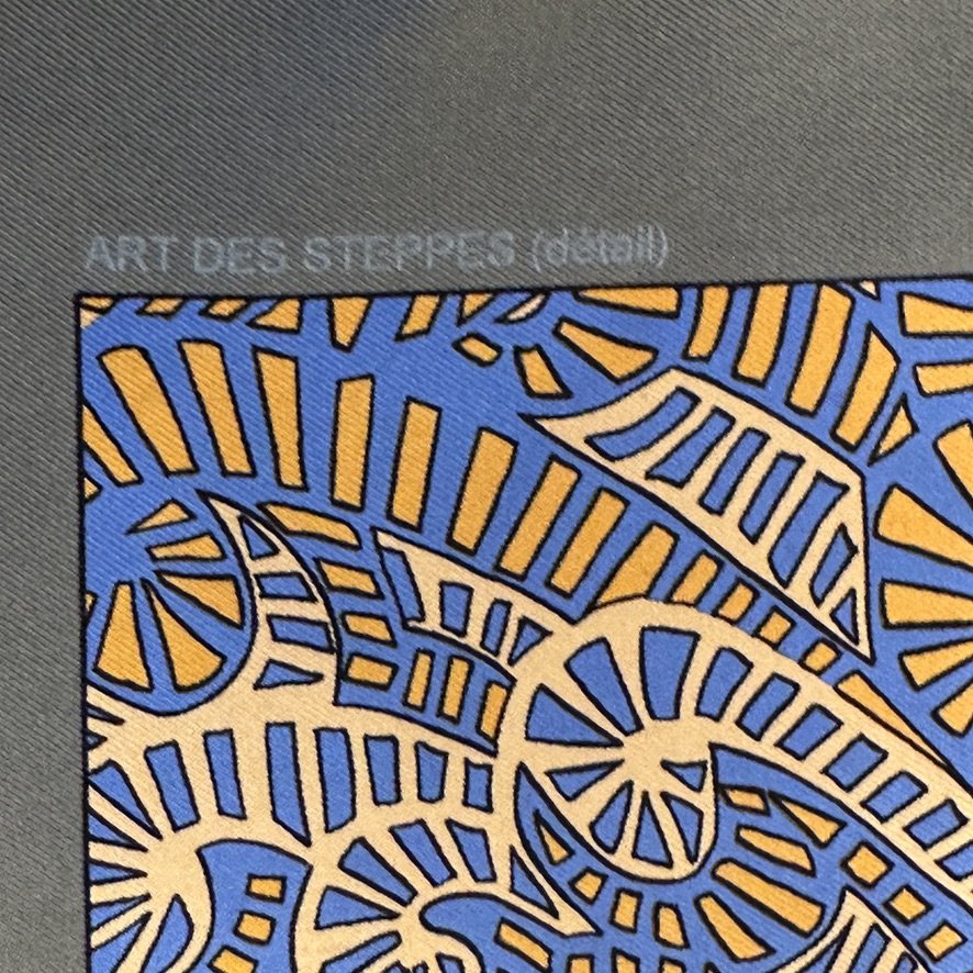 nom du foulard art des steppes (detail)