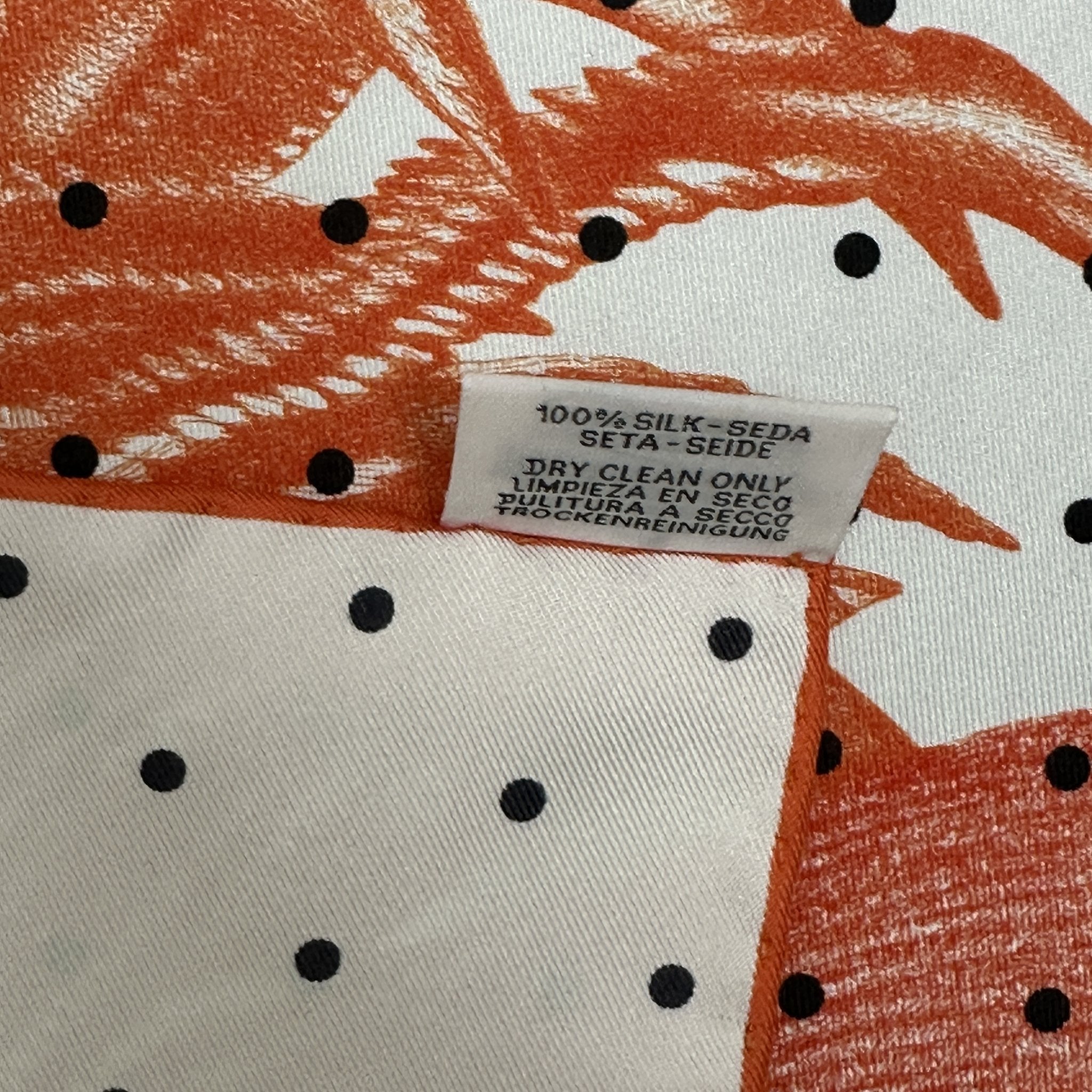 etiquette du foulard en cent pour cent soi verso