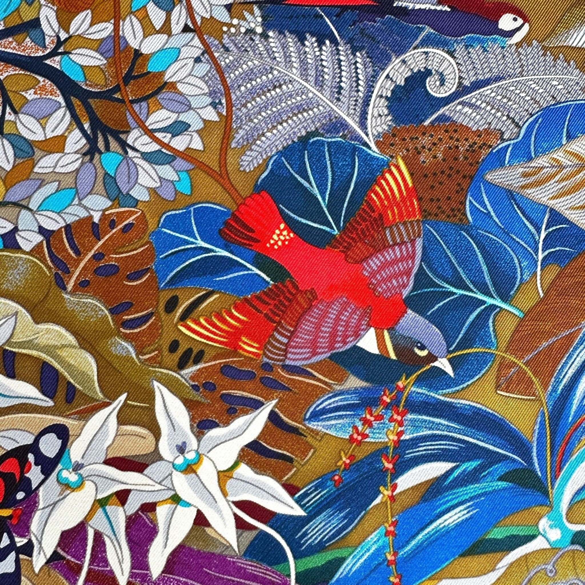 Détail du motif animalier du foulard Hermès Au Cœur de la Vie