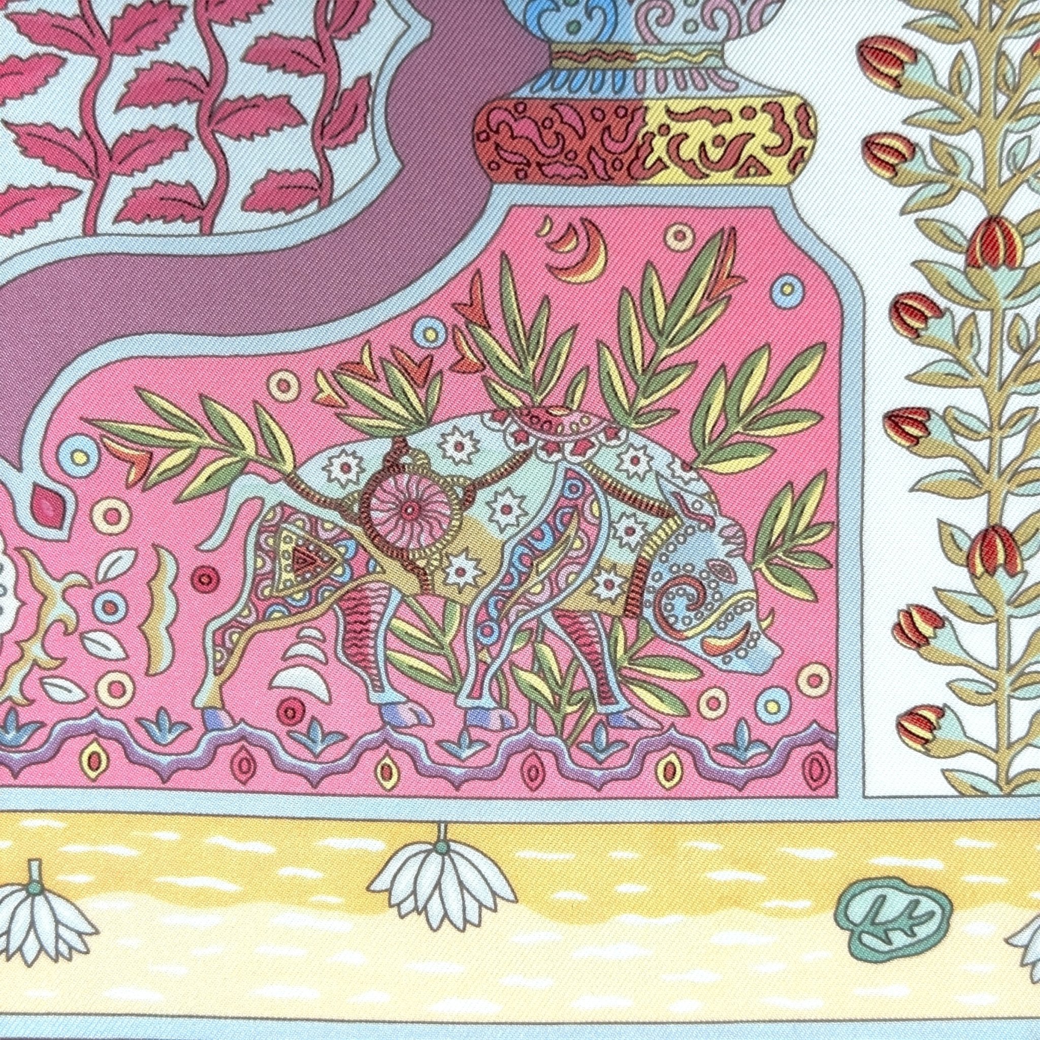 foulard carre hermes aux portes du palais rose